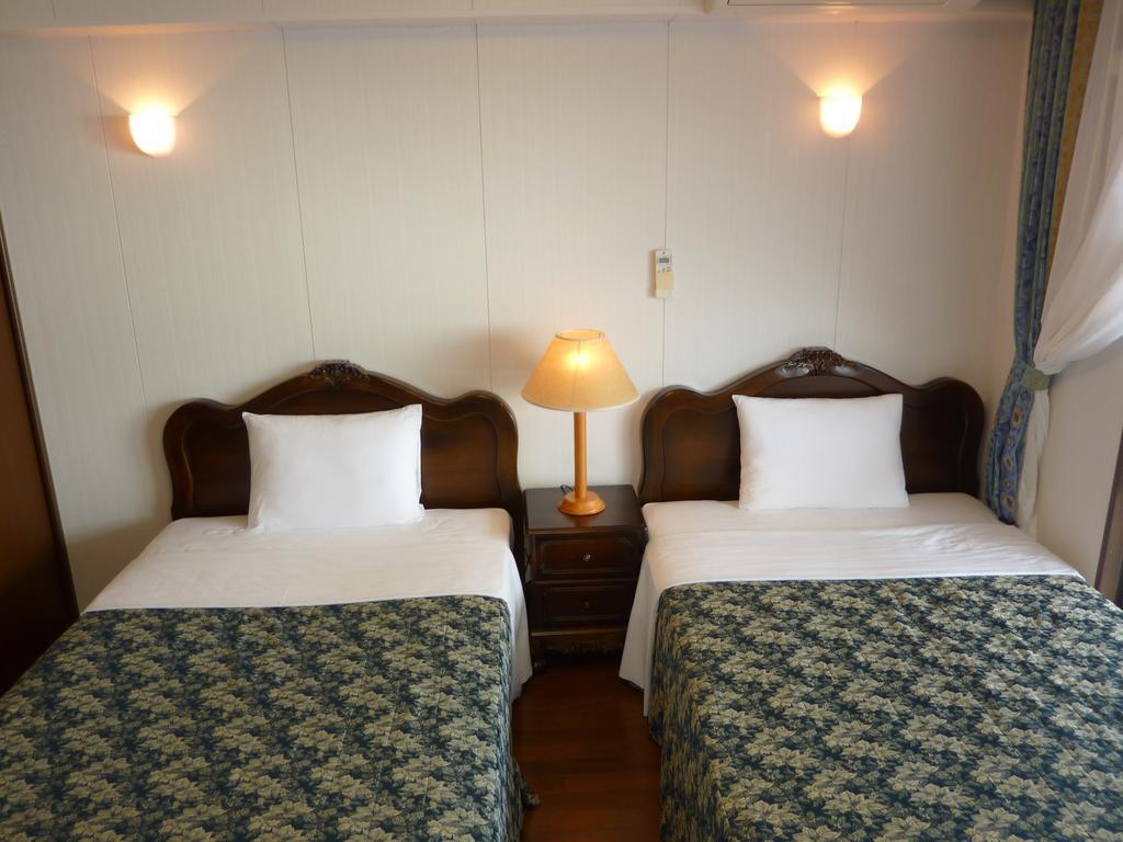 Morimar Resort Hotel Yomitan Zimmer foto